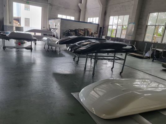 任意のオプションの色での耐食性を備えたカスタマイズされたグラスファイバーハウジング