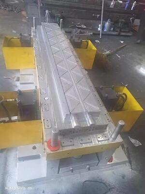  SMC 成型 FRP バス部品 フロント リア エンクロージャ サイド ガード プレート 外装トリム