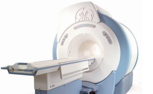 一流の医療機器性能を実現する、手頃な価格の医療用FRP部品